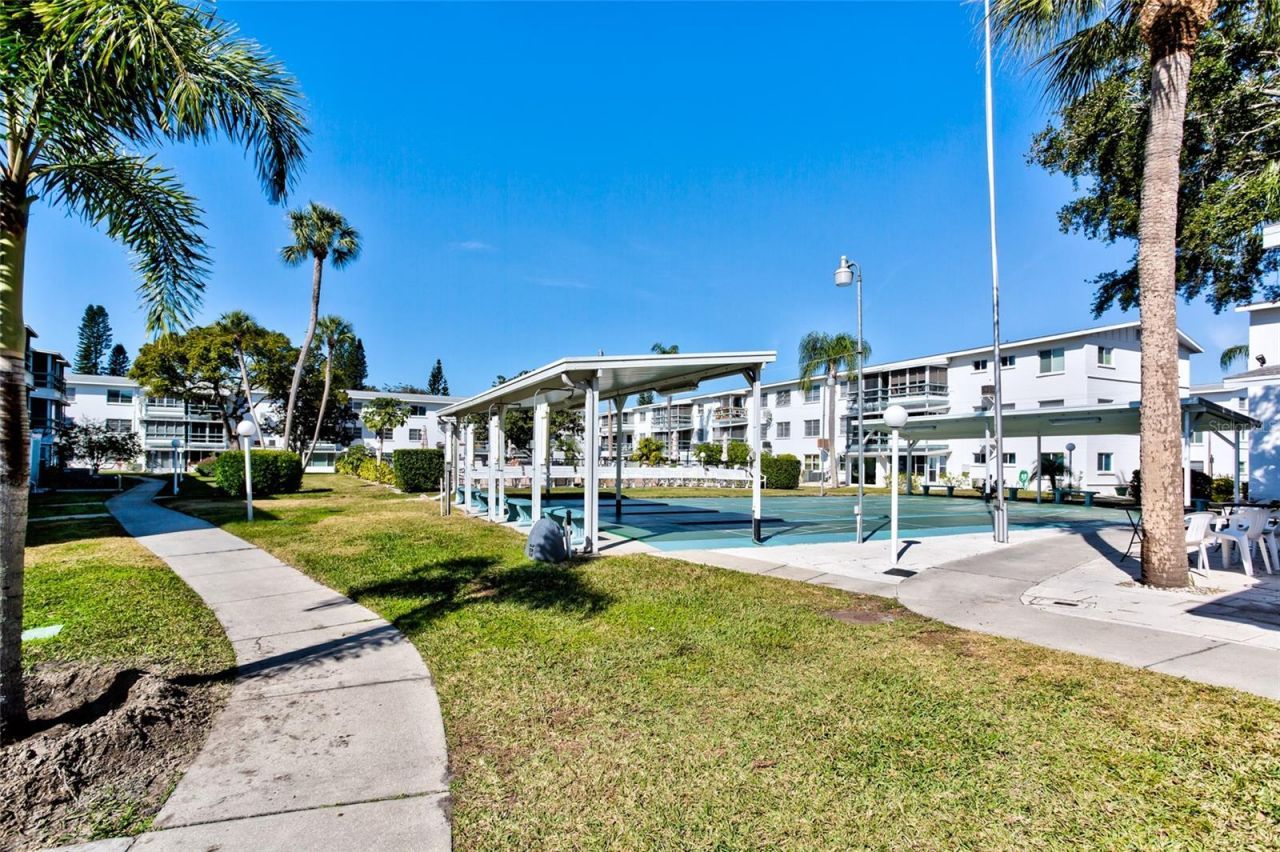 1815 Sunny Drive , Unit E21, Bradenton, FL 34207 Photo