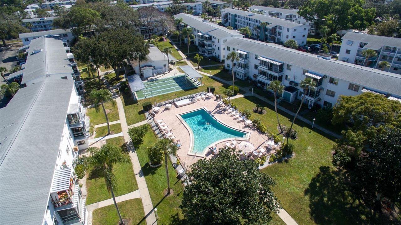 1815 Sunny Drive , Unit E21, Bradenton, FL 34207 Photo