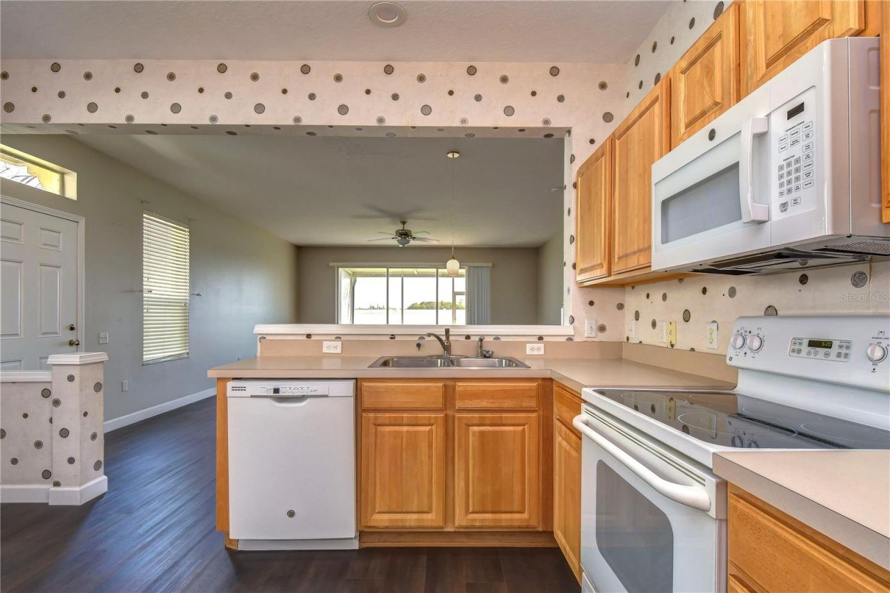 4744 Pond Ridge Drive, Unit 1, Riverview, FL 33578 Photo