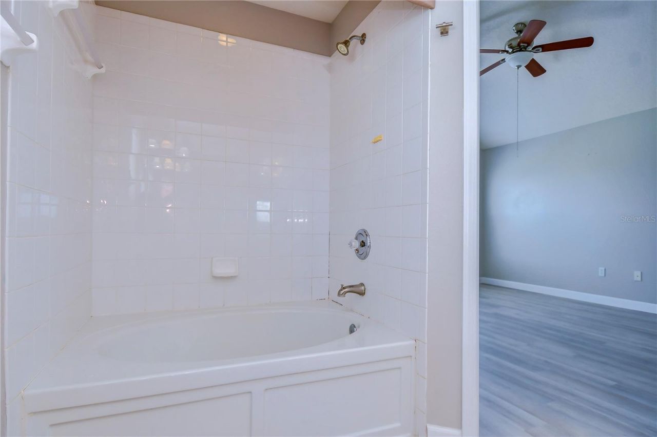 4744 Pond Ridge Drive, Unit 1, Riverview, FL 33578 Photo