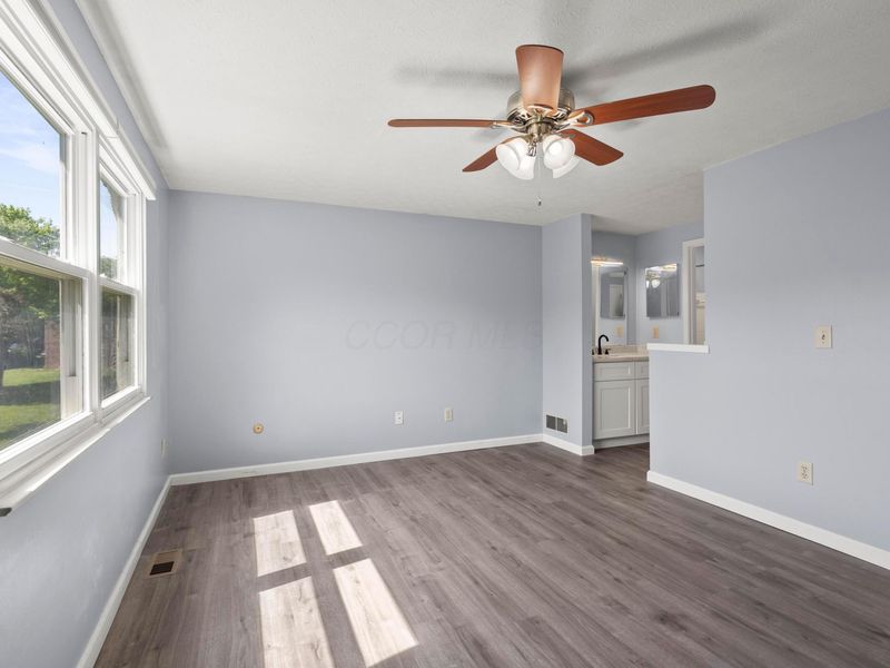 4919 Dublin Falls, Unit C, Columbus, OH 43221 Photo 26