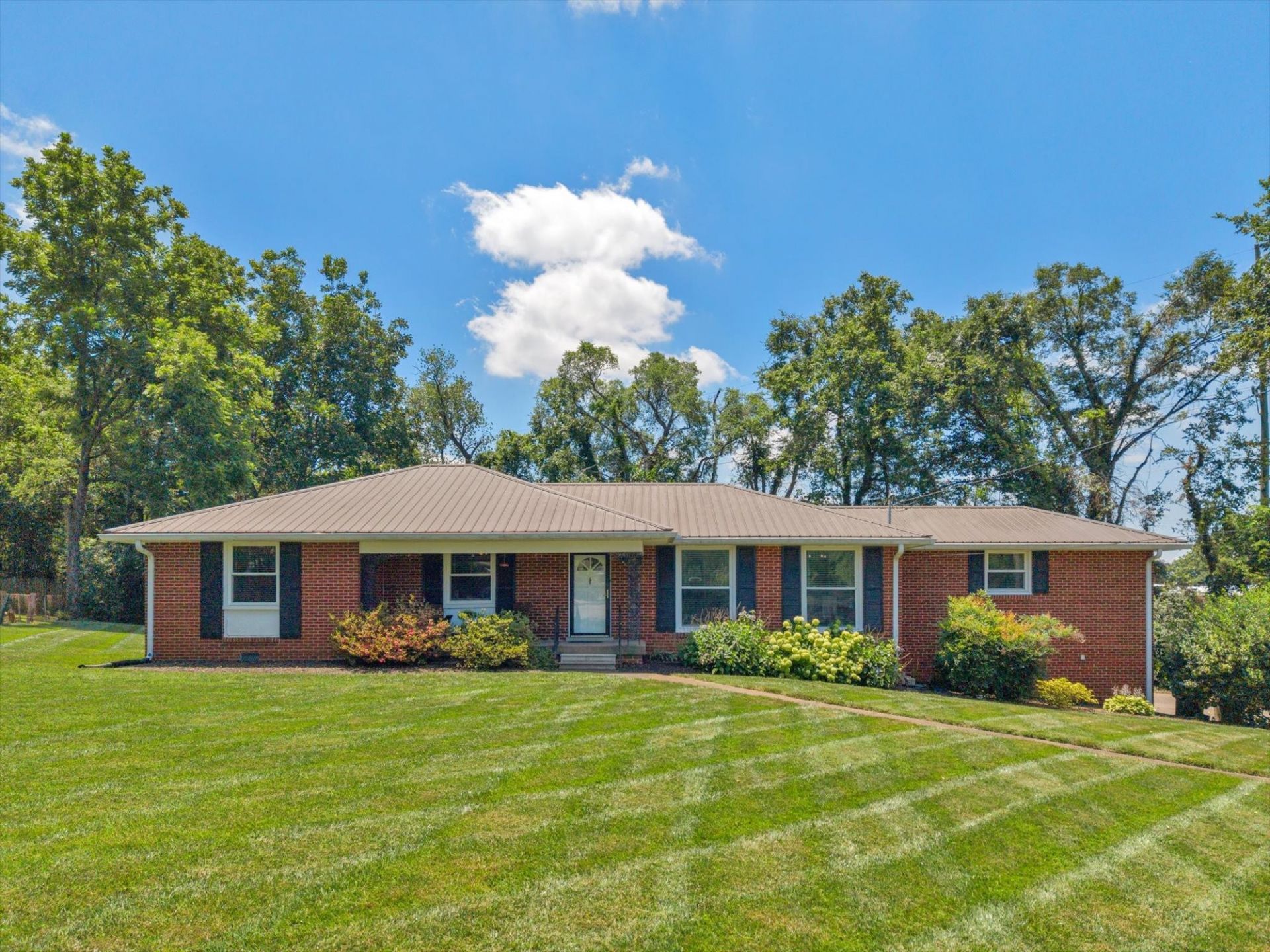 2801 Capella Ct, Nashville, TN 37214 Main Photo