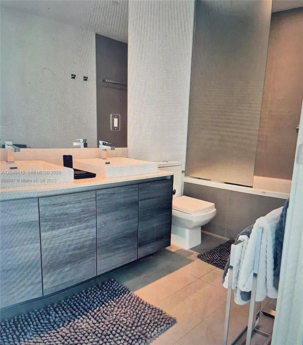 1080 Brickell Ave , Unit 3203, Miami, FL 33131 Photo