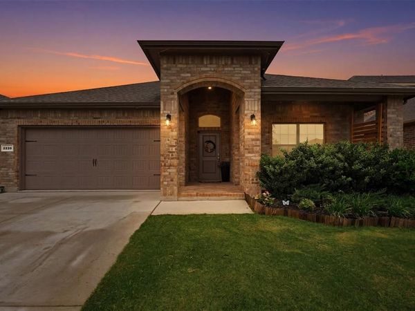 2220 Dyre Drive, Haslet, TX 76052