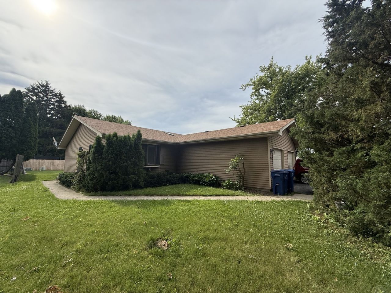 803 Pine Grove Avenue, Gurnee, IL 60031 Main Photo