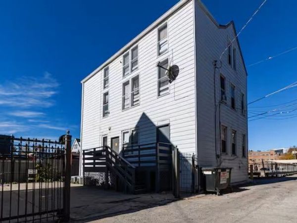 3614 W George Street , Unit 2R, Chicago, IL 60618