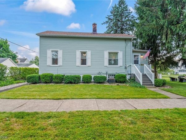 629 Clinton Street , Niles, OH 44446
