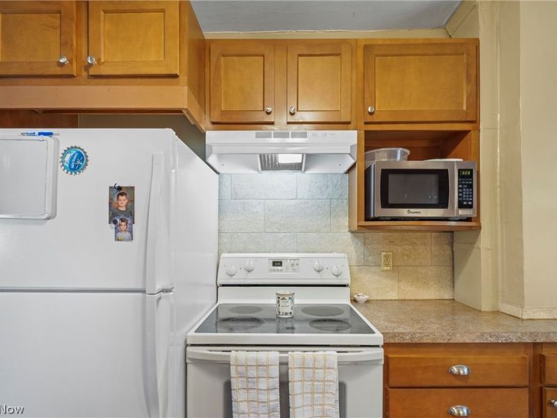 629 Clinton Street, Niles, OH 44446 Photo 12