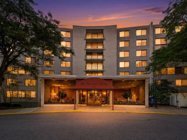 1150 Bower Hill Road, Unit 901A, Pittsburgh, PA 15243