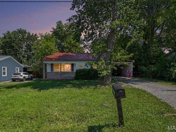 930 York Road, Mount Vernon, IL 62864