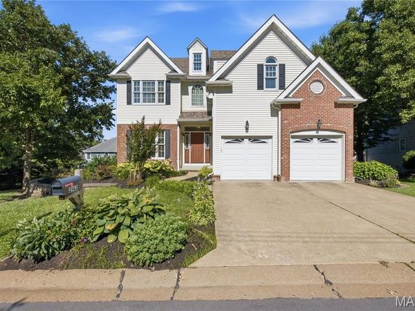 2143 Oak Drive, St Louis, MO 63131