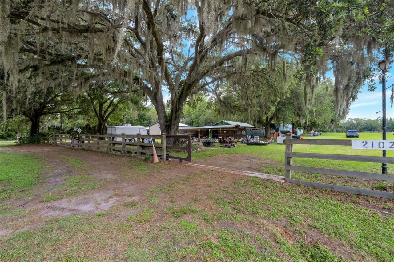 2102 Old Polk City Road, Lakeland, FL 33809 Photo