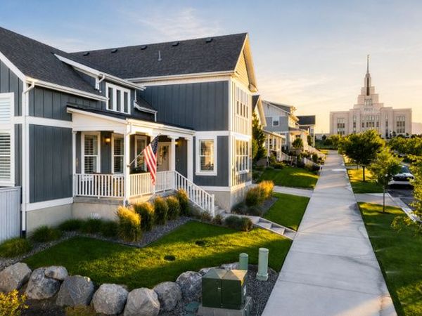 573 W FOUNDERS BLVD S, Saratoga Springs, UT 84045
