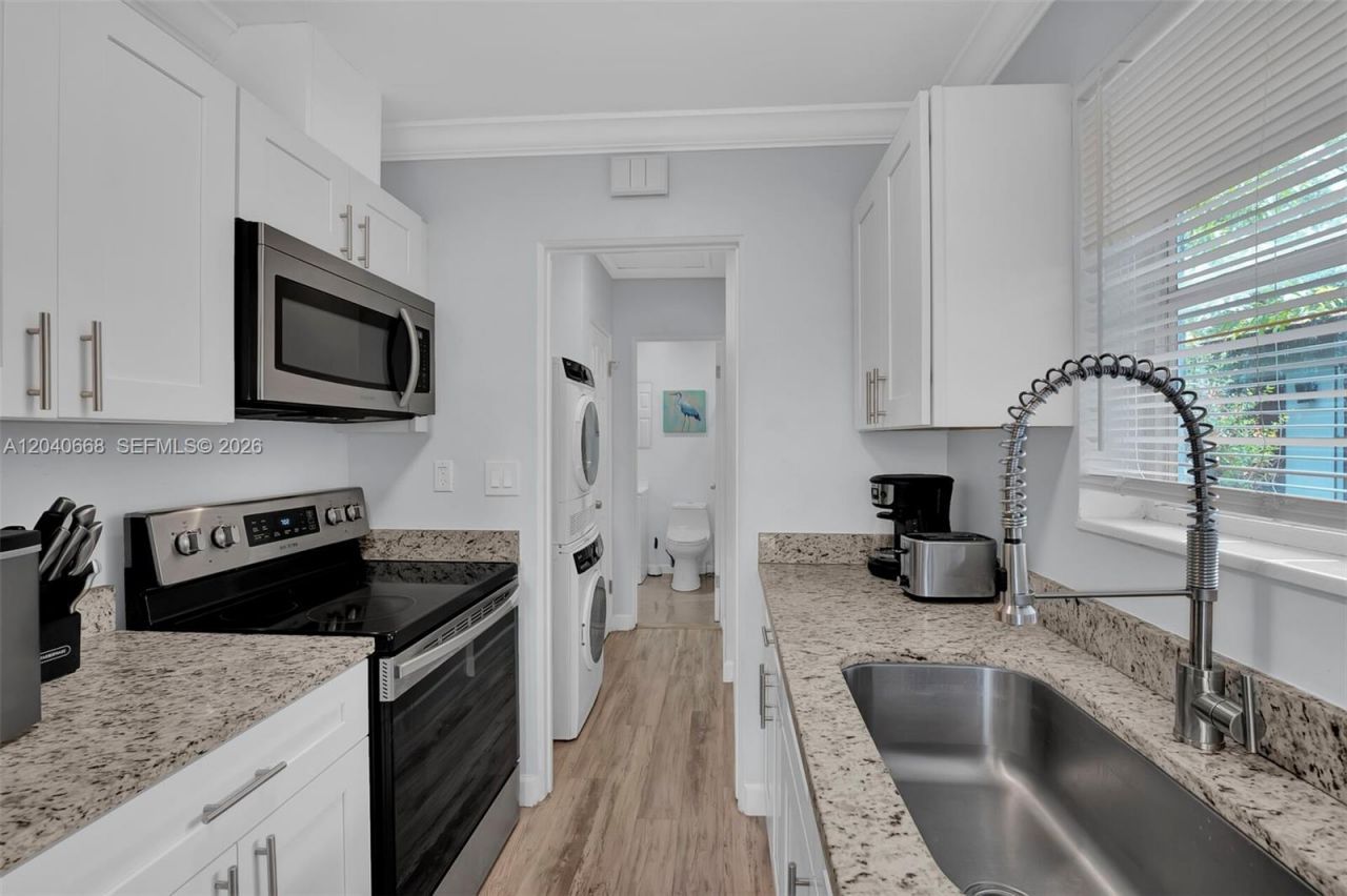 1716 SW 11th Ct, Unit 3, Fort Lauderdale, FL 33312 Photo
