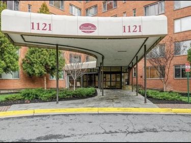 1121 ARLINGTON BOULEVARD, Unit 327, ARLINGTON, VA 22209