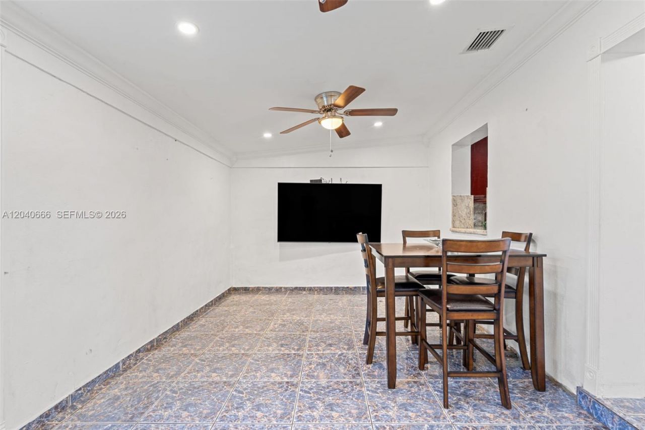 7701 W 16th Ct, Hialeah, FL 33014 Photo