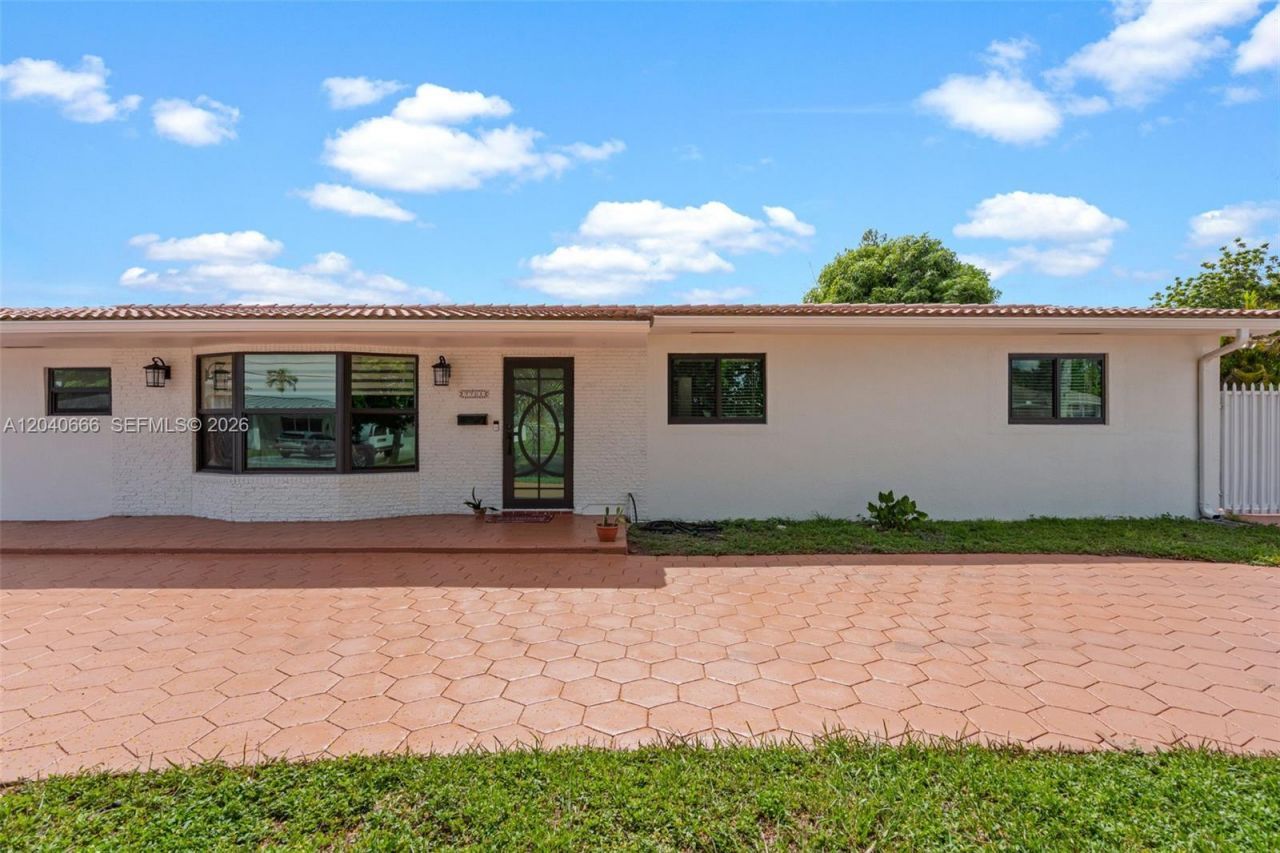 7701 W 16th Ct, Hialeah, FL 33014 Photo