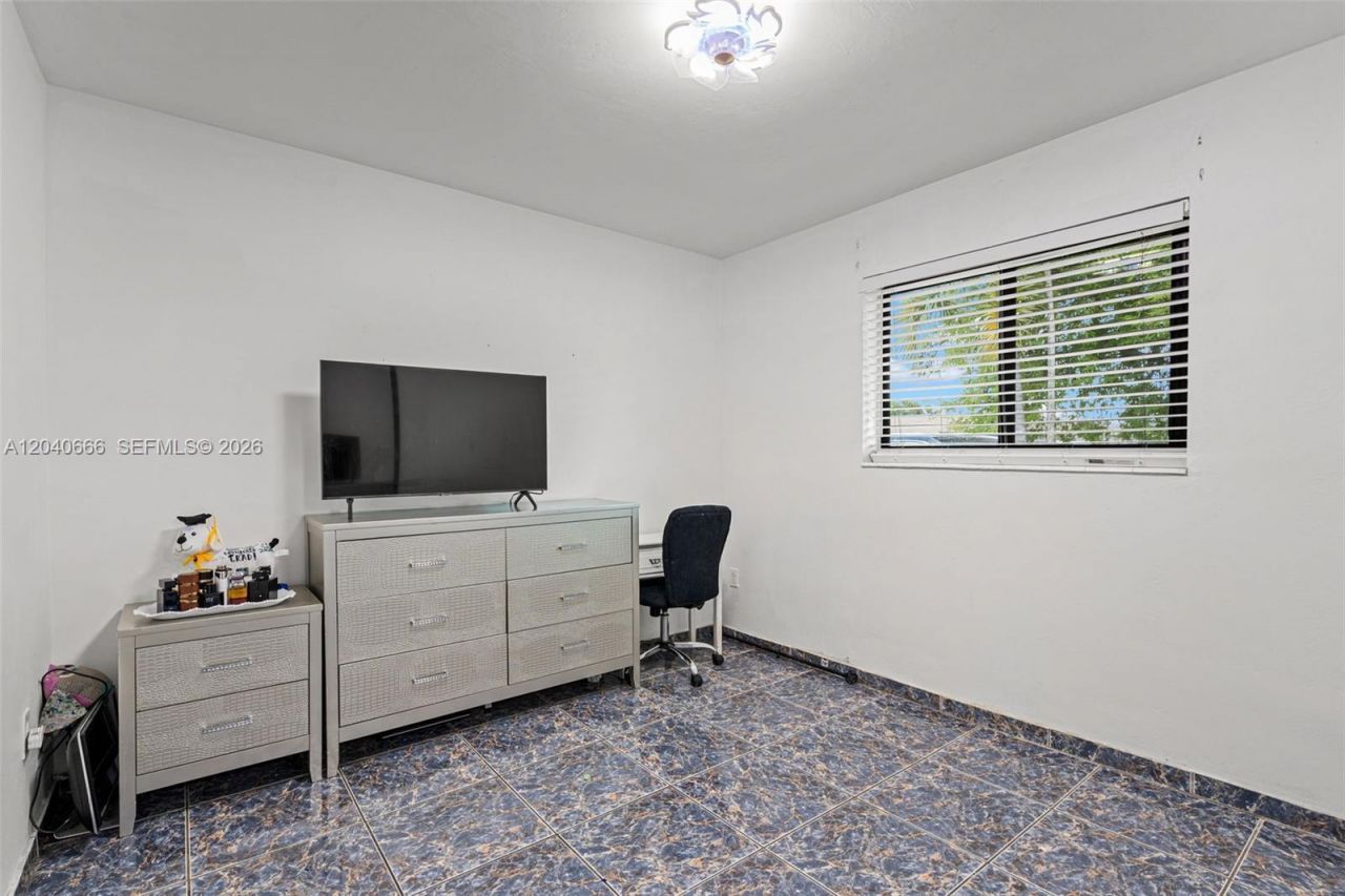 7701 W 16th Ct, Hialeah, FL 33014 Photo