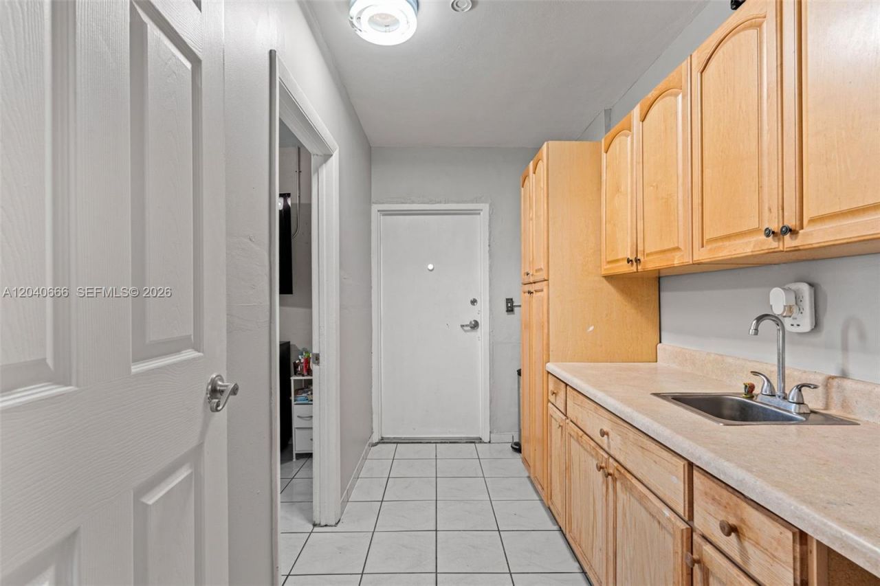 7701 W 16th Ct, Hialeah, FL 33014 Photo