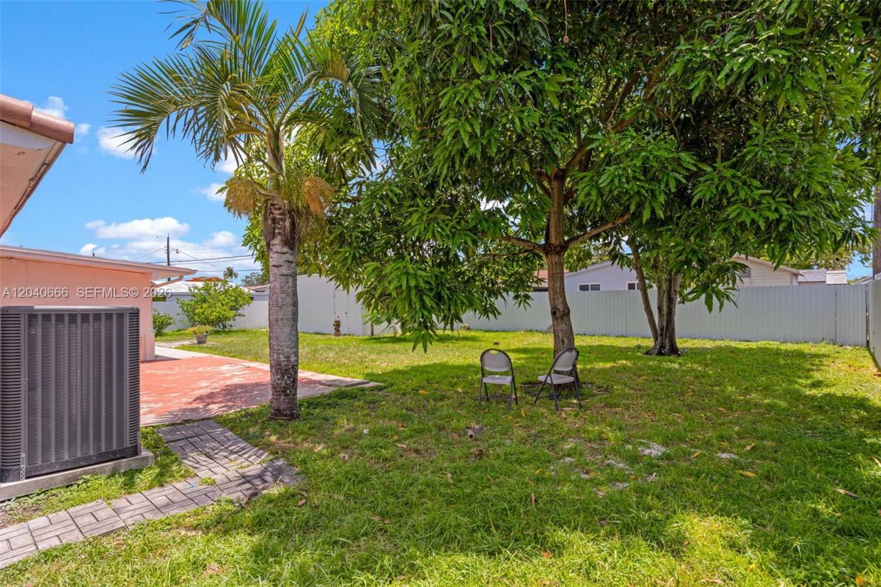 7701 W 16th Ct, Hialeah, FL 33014 Photo
