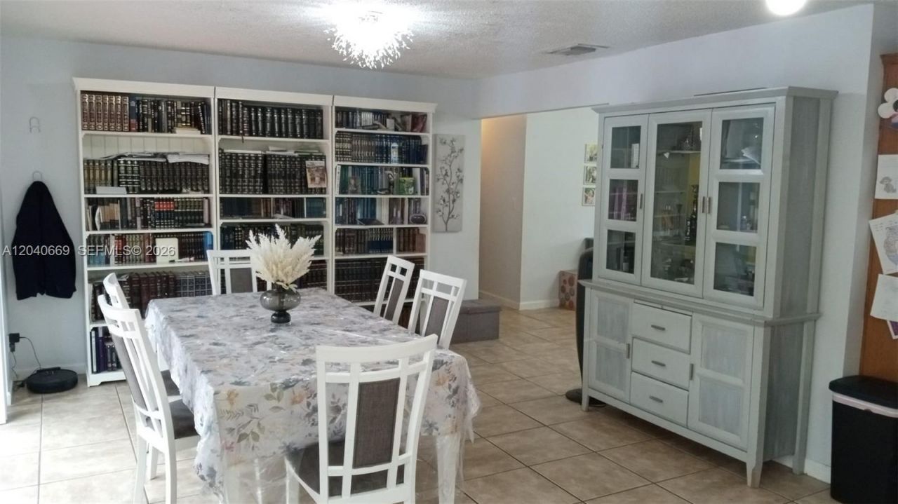 6645 Franklin St , Hollywood, FL 33024 Photo