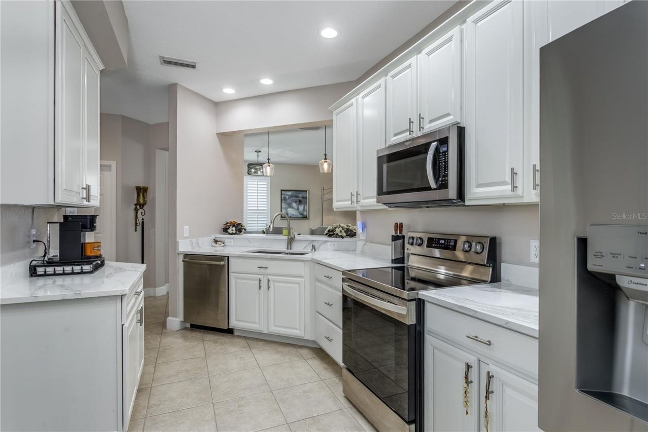 312 Seneca Falls Drive, Apollo Beach, FL 33572 Photo