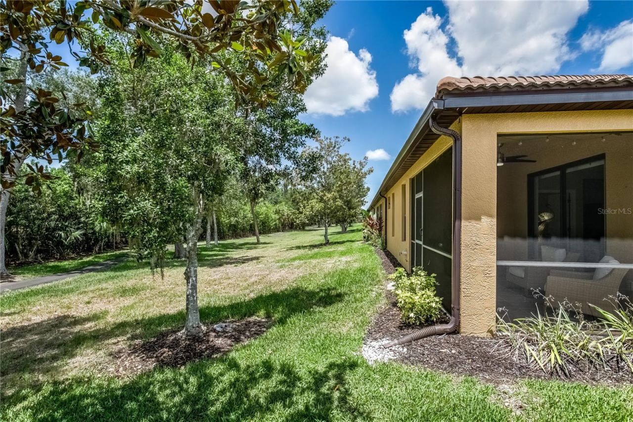 312 Seneca Falls Drive, Apollo Beach, FL 33572 Photo