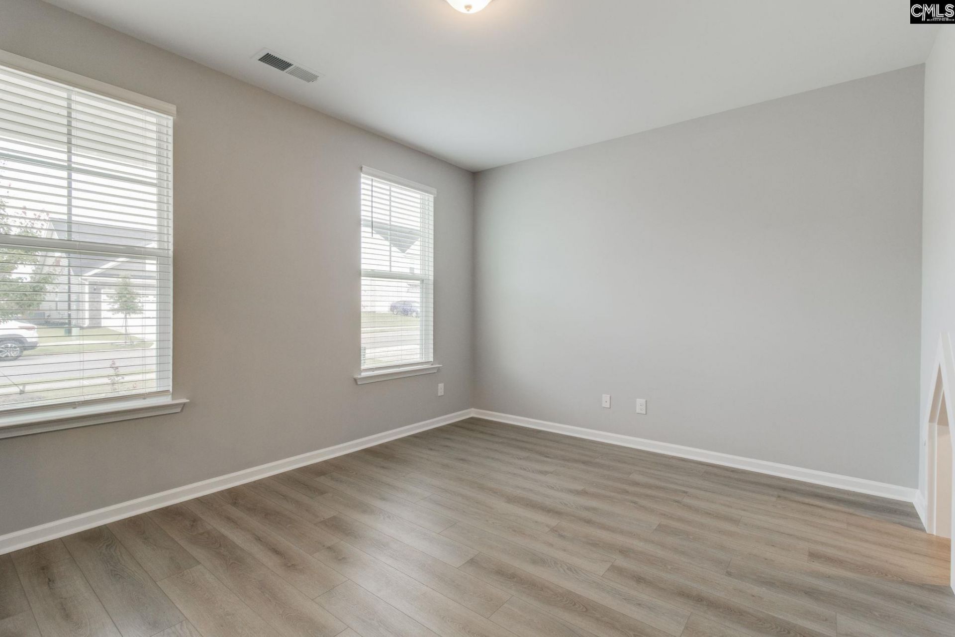 916 Appian Way Photo 8