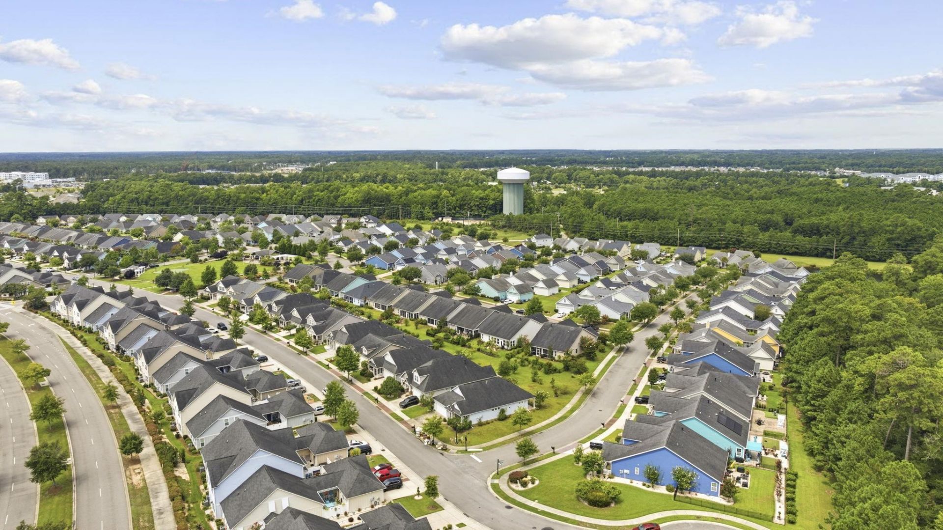 1758 Legacy Loop Photo 45