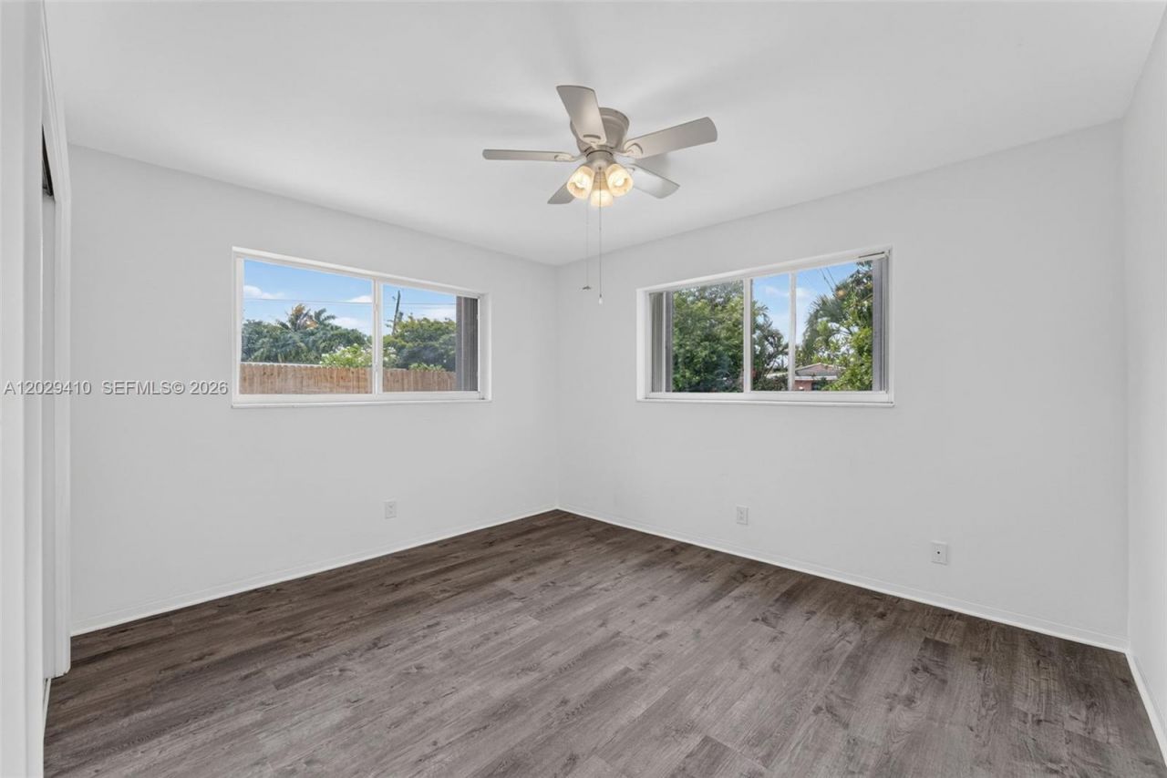365 NW 46th St, Oakland Park, FL 33309 Photo