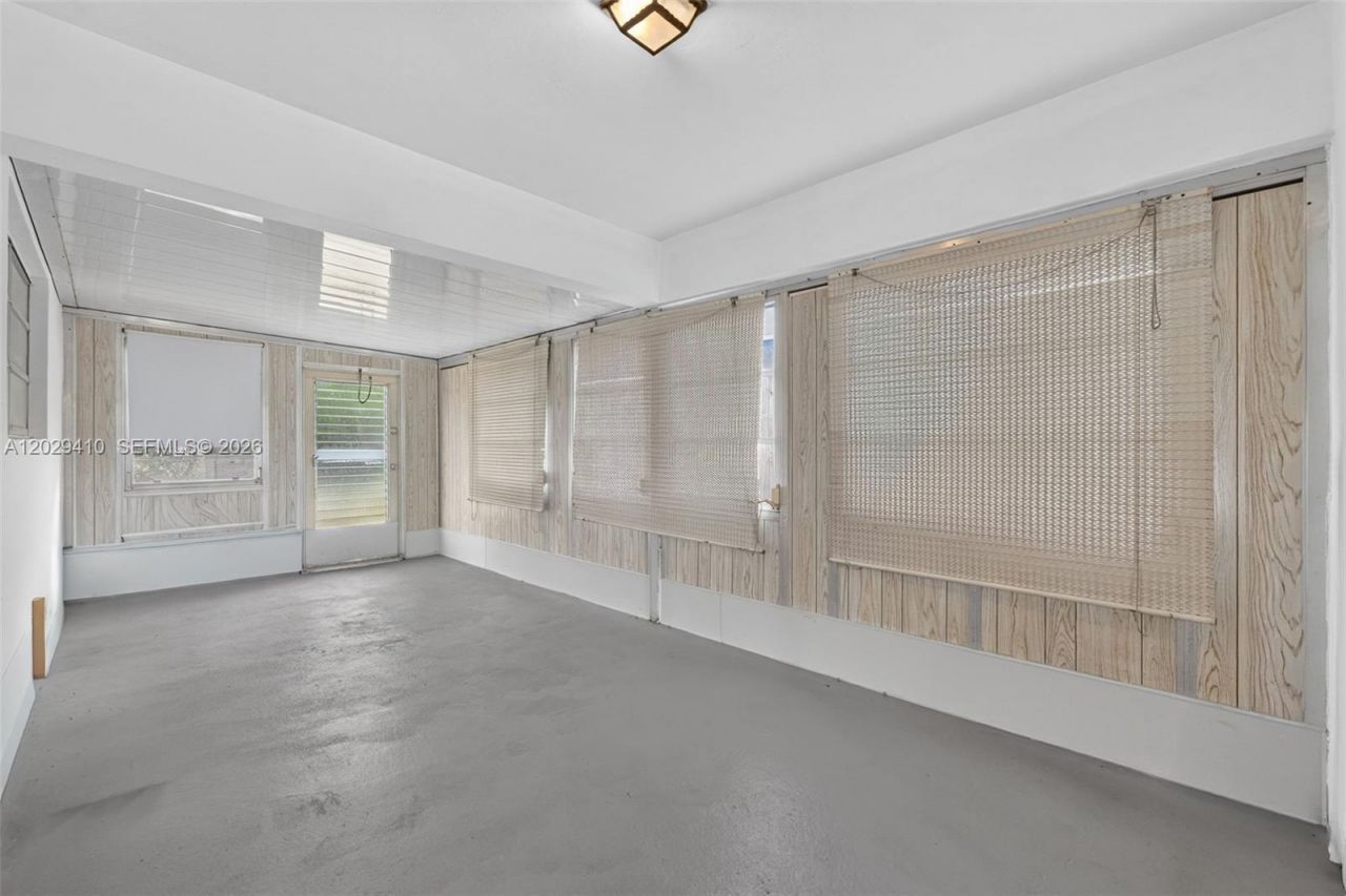 365 NW 46th St, Oakland Park, FL 33309 Photo