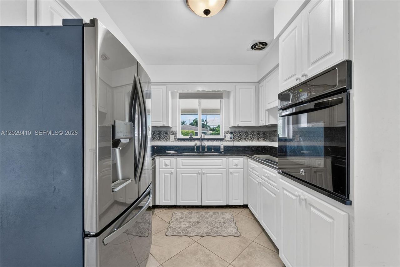 365 NW 46th St, Oakland Park, FL 33309 Photo