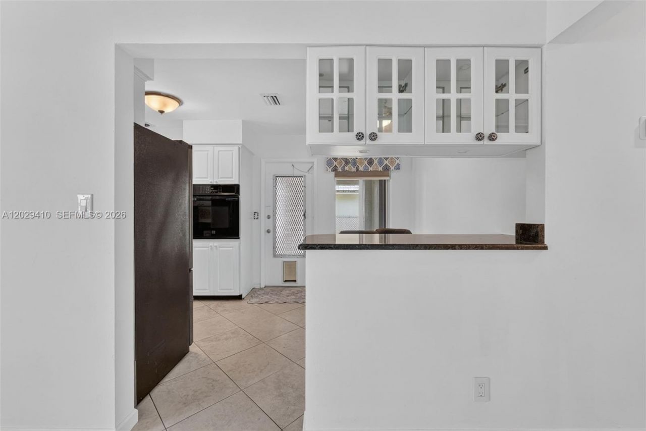 365 NW 46th St, Oakland Park, FL 33309 Photo