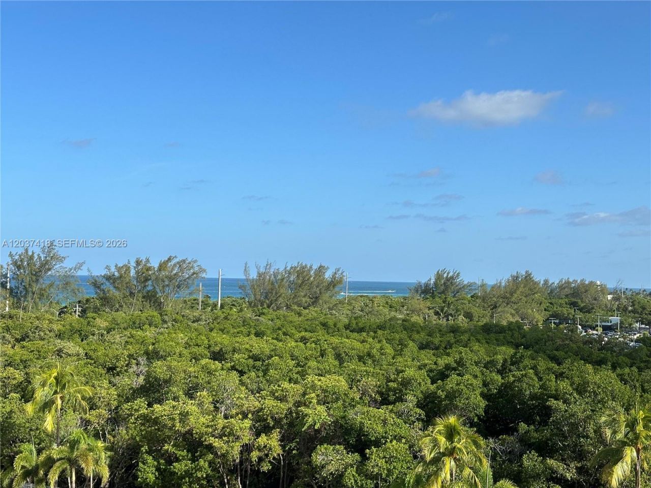 100 Bayview Dr , Unit 726, Sunny Isles Beach, FL 33160 Photo