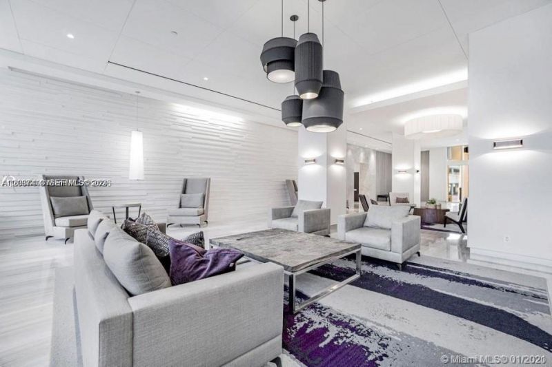 100 Bayview Dr , Unit 726, Sunny Isles Beach, FL 33160 Photo