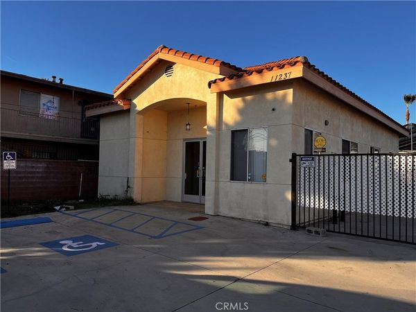 11237 Lower Azusa, El Monte, CA 91731