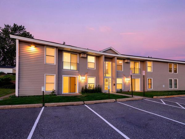 920 6th Street S, Unit 5, Hopkins, MN 55343