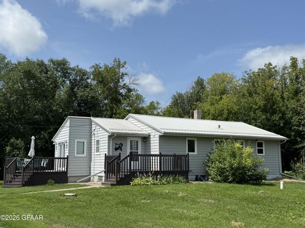15560 102ND Street NE, Pembina, ND 58271