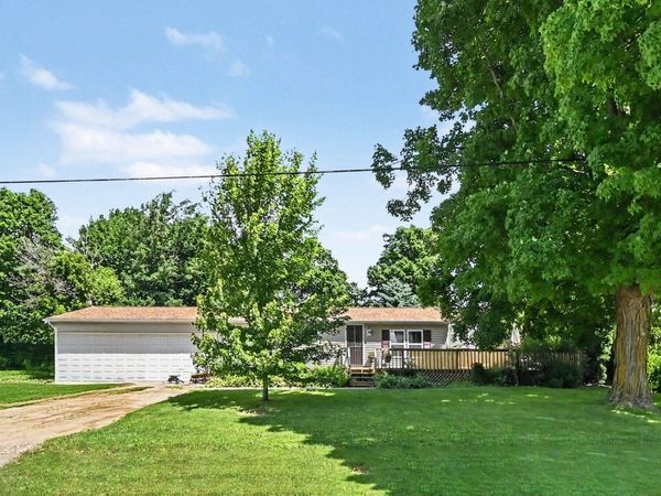 141 E Franklin Street, Woodland, MI 48897