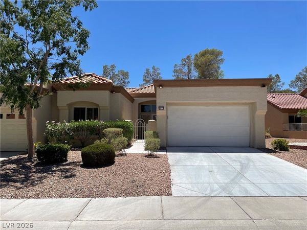 8673 Prairie Hill Drive , Las Vegas, NV 89134