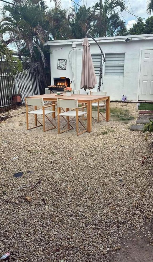 5950 NW 114th St- Efficiency 1,, Hialeah, FL 33012 Photo