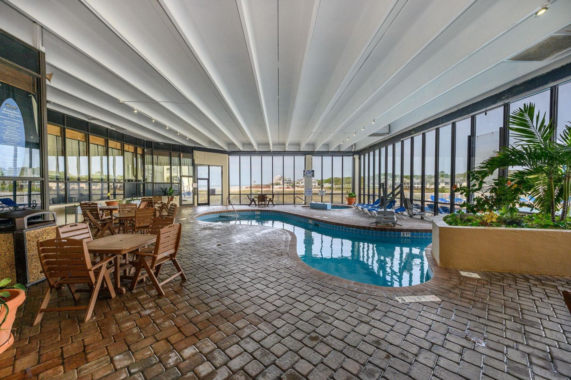 9400 Shore Dr.  Photo 9