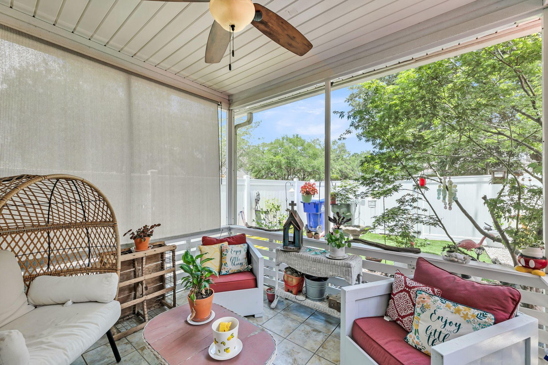 1502 Royal Colony Road Photo 16