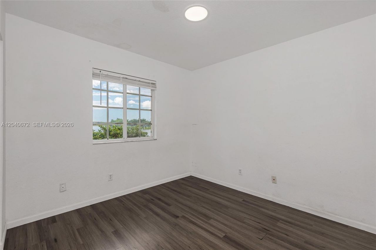 2123 SW 87th Ter, Miramar, FL 33025 Photo