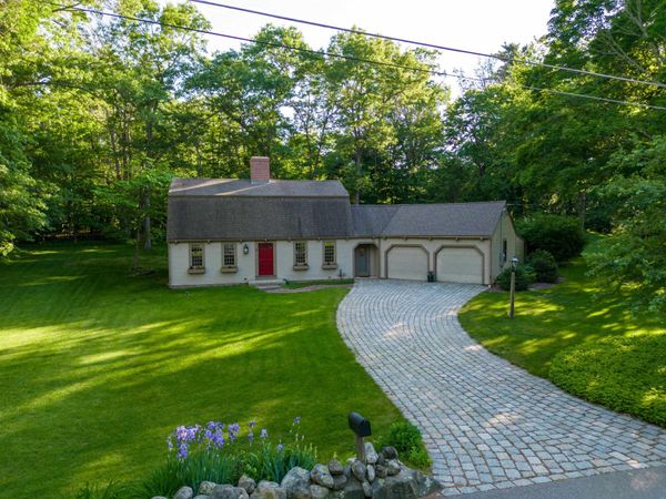 2 Old Forge Road, Hampstead, NH 03841
