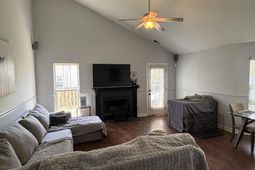 314 Garden Grove Drive photo 4
