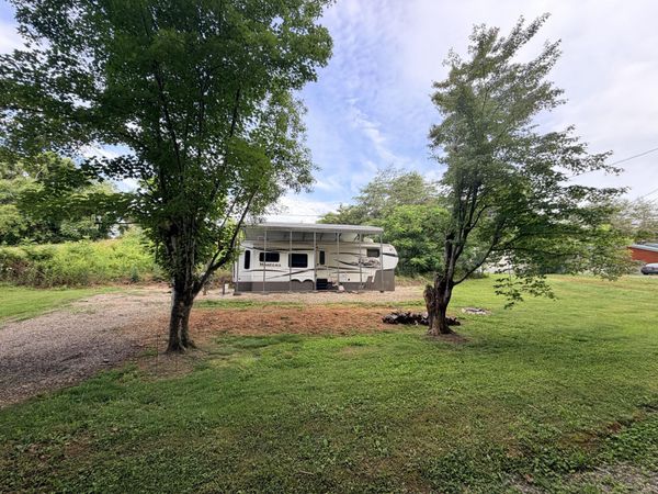 1361 Lower English Creek Road, Newport, TN 37821