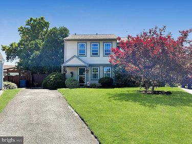 32 STEEPLECHASE CIRCLE, HORSHAM, PA 19044