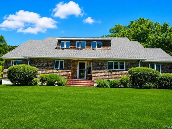 96 Tuthills Lane, Jamesport, NY 11901