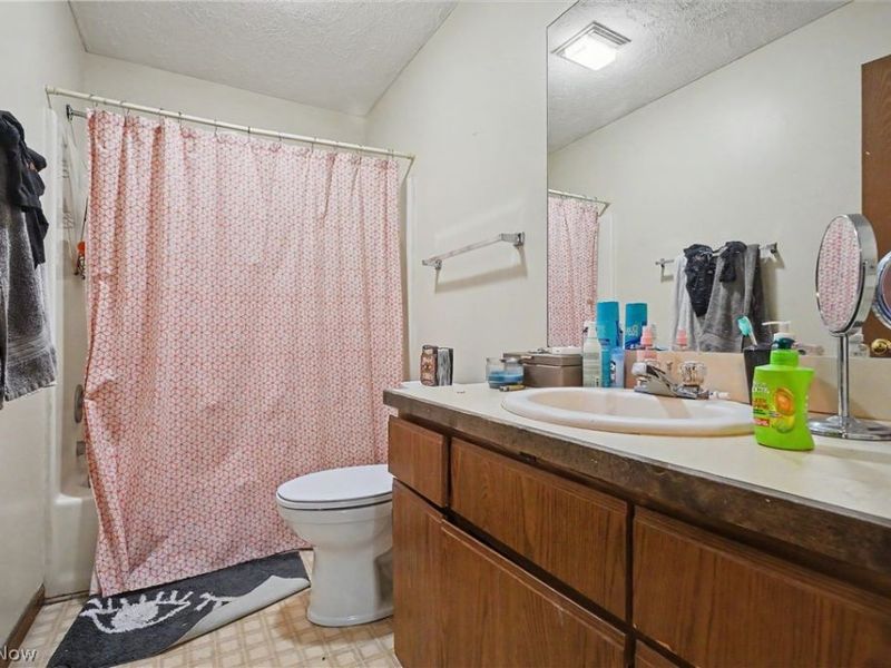1503 Whitehall Boulevard, Kent, OH 44240 Photo 24